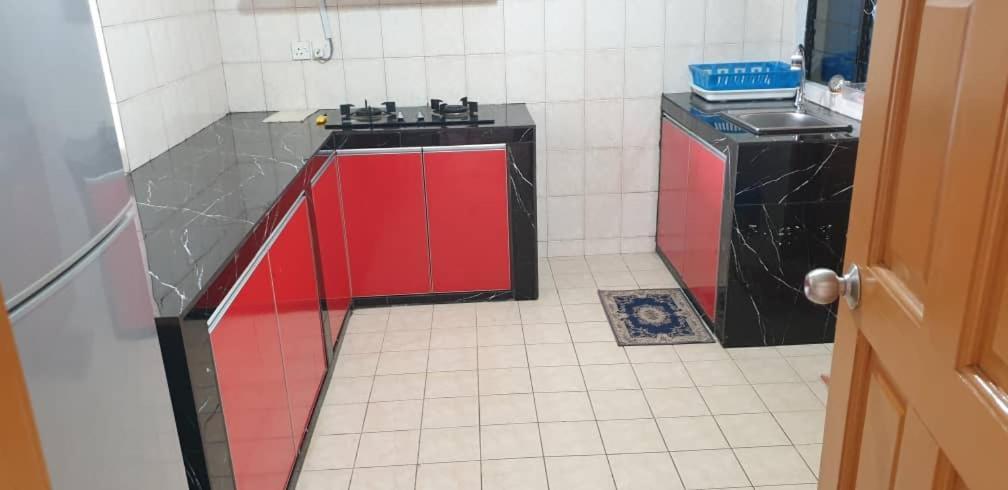 Marina Court Kota Kinabalu-Stay And Get Cash Rebate Δωμάτιο φωτογραφία